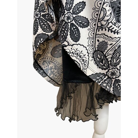 Alyn Paige Size Medium Retro Bow Back Dress Black White Lace Print Plunge Neck - Picture 7 of 10